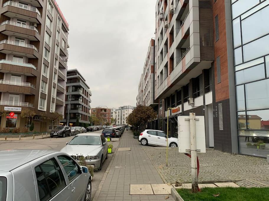 Slivercity Next To Paradise Mall Sofia Exterior photo